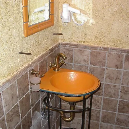 Smaragdi Luxury * سكالا سوتيروس
