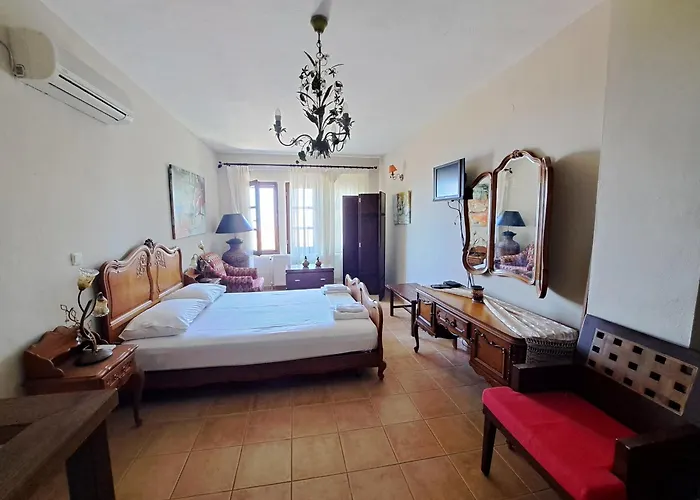 Smaragdi Luxury