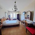 Smaragdi Luxury