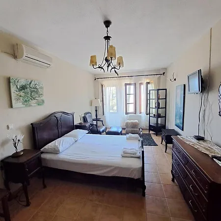 Smaragdi Luxury Apartment