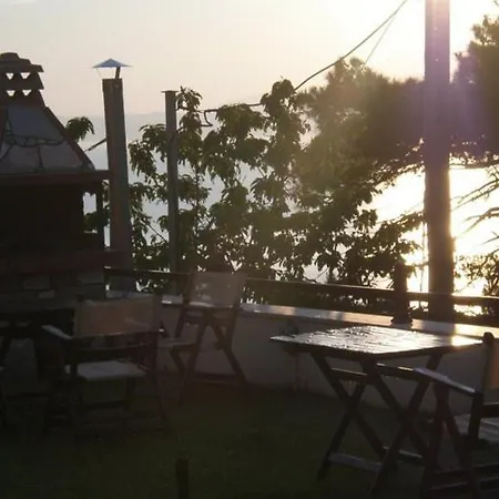 Smaragdi Luxury Apartment