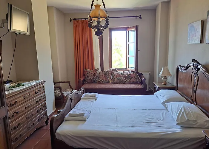 Smaragdi Luxury *
