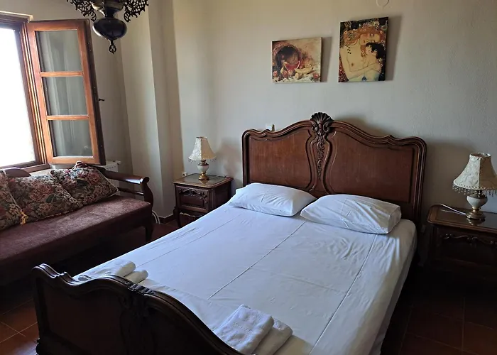 Smaragdi Luxury * Skála Sotíros